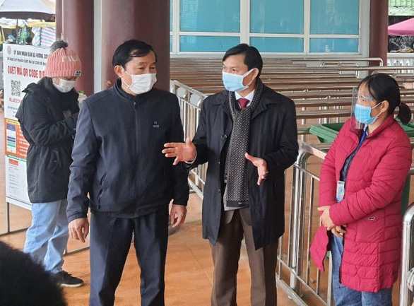 Lãnh đạo địa phương kiểm tra công tác phục vụ khách tham quan di tích. Lãnh đạo địa phương kiểm tra công tác phục vụ khách tham quan di tích.