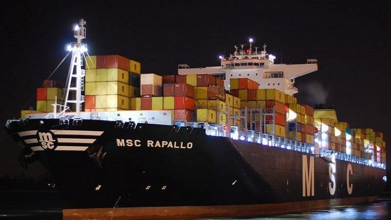 Tàu MSC RAPALLO đã phát hiện và cứu sống thành công 4 thuyền viên tàu VANDON ACE gặp nạn trên biển. Ảnh: Searates