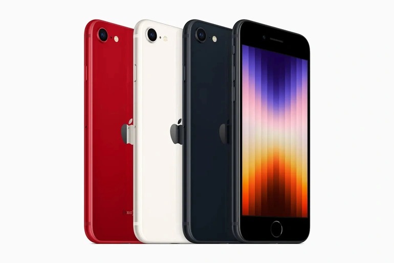 iPhone SE 3 được trang bị chip xử lý A15 Bionic, tương tự như loại chip đang được sử dụng trên loạt iPhone 13 hiện tại. iPhone SE 3 được trang bị chip xử lý A15 Bionic, tương tự như loại chip đang được sử dụng trên loạt iPhone 13 hiện tại.