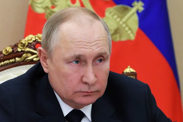 Tổng thống Ukraine đã sẵn sàng nói chuyện trực tiếp nhưng phía ông Putin vẫn giữ im lặng. Tổng thống Ukraine đã sẵn sàng nói chuyện trực tiếp nhưng phía ông Putin vẫn giữ im lặng.