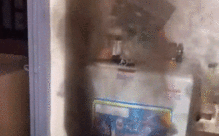 Xôn xao clip tủ lạnh cháy đen đang hot trên mạng: Báo động về kỹ năng sống