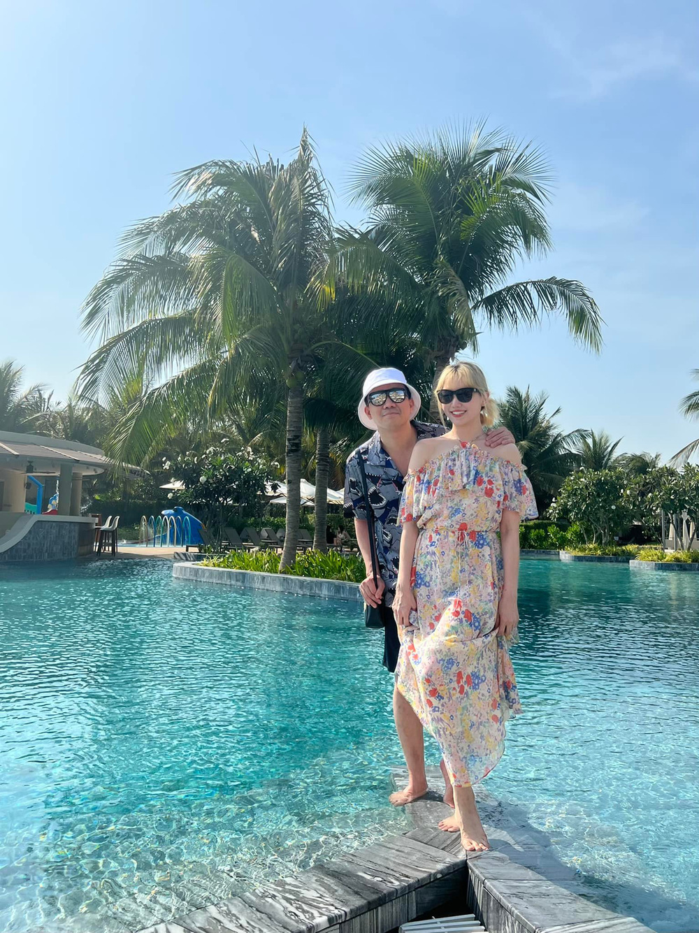 Mới đây nhất, Trấn Thành tiếp tục chia sẻ dòng trạng thái đầy tình cảm gửi tới bà xã vì trong những ngày qua đã chăm sóc tận tình khi anh bị F0.