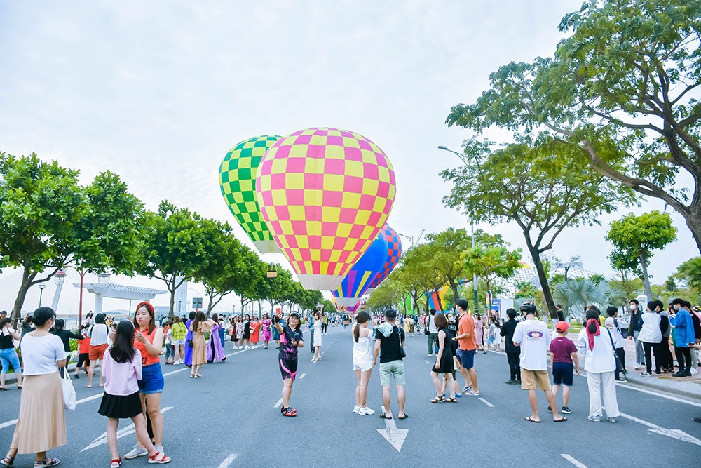 Lễ hội khinh khí cầu là sự kiện đầu tiên, góp phần thu hút du khách đến tham quan Đà Nẵng trong dịp hè năm nay. Ảnh: FB