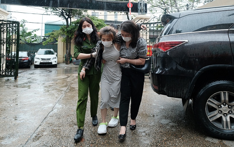 Vụ đốt xe vì bị 'phụ tình' ở Hà Nội: Bất ngờ với nhân thân của nữ nghi phạm 4