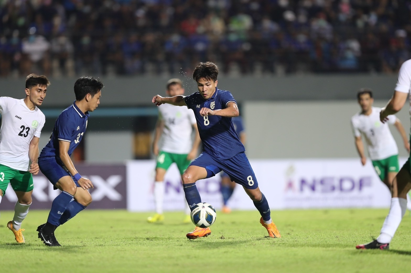 'Voi chiến' thắng nhọc Turkmenistan, báo Thái cảnh báo ĐT Việt Nam hãy coi chừng