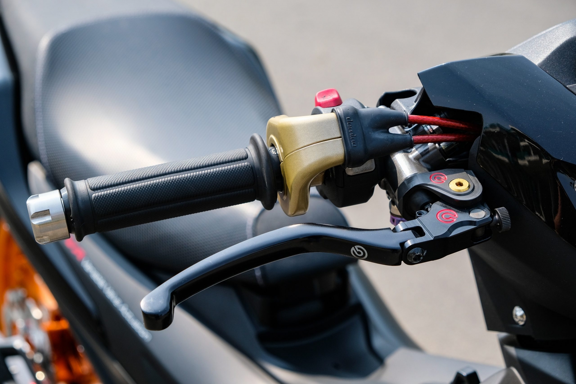 Yamaha Exciter 155 phiên bản đặc biệt siêu 'chất' có giá lên đến hơn 250 triệu - Ảnh 4 Yamaha Exciter 155 phiên bản đặc biệt siêu 'chất' có giá lên đến hơn 250 triệu - Ảnh 4