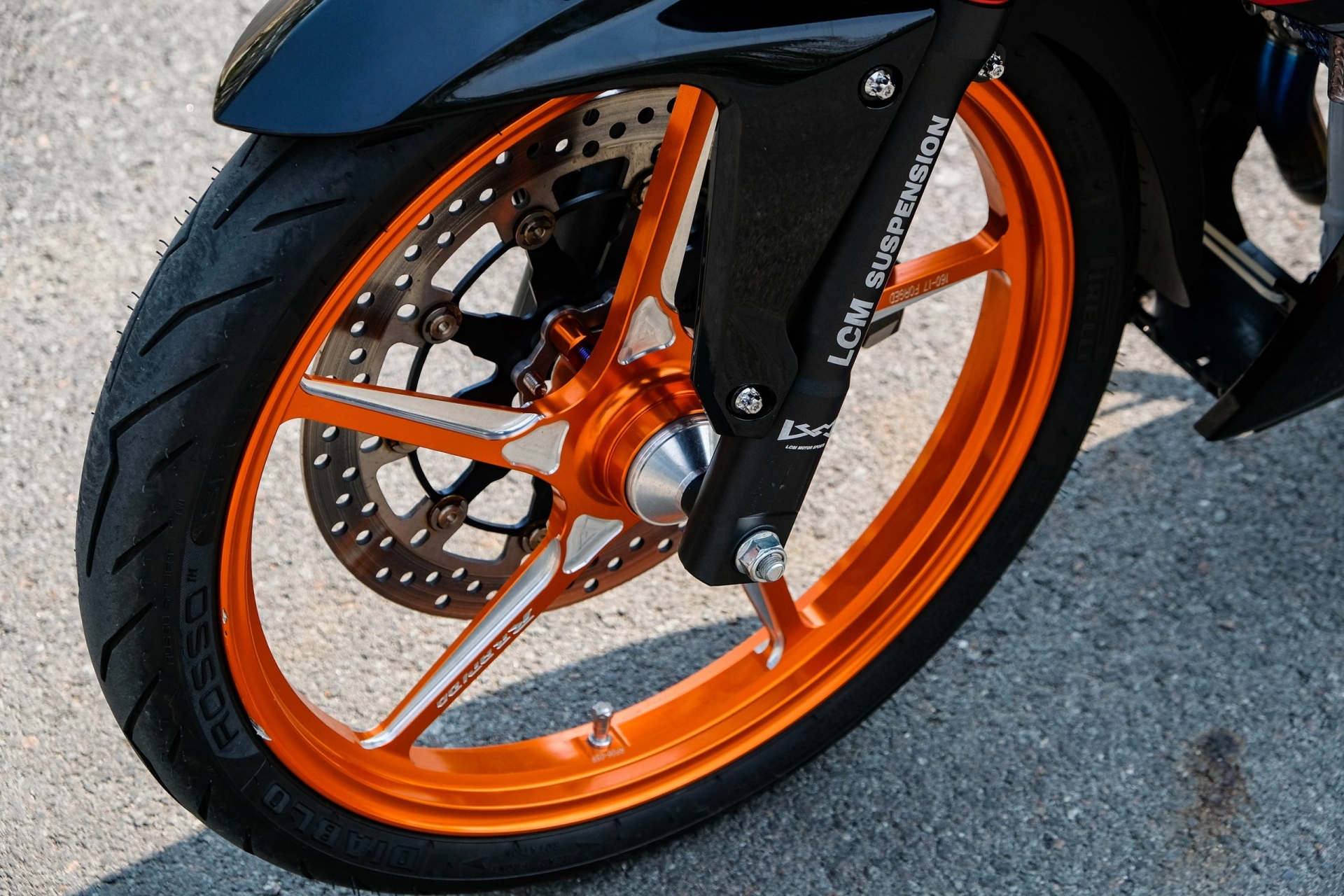 Yamaha Exciter 155 phiên bản đặc biệt siêu 'chất' có giá lên đến hơn 250 triệu - Ảnh 7 Yamaha Exciter 155 phiên bản đặc biệt siêu 'chất' có giá lên đến hơn 250 triệu - Ảnh 7