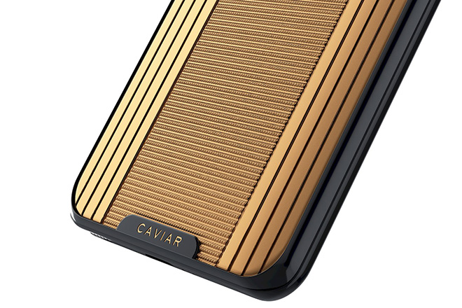 Samsung Galaxy S21 Ultra ra mắt phiên bản 'Trâu Vàng' nạm kim cương chỉ dành cho giới siêu giàu - Ảnh 2