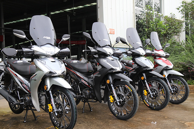 Xuất hiện Honda SH 'nhái' với phân khối chỉ 50cc siêu đẹp khiến ai cũng thích mê - Ảnh 5 Xuất hiện Honda SH 'nhái' với phân khối chỉ 50cc siêu đẹp khiến ai cũng thích mê - Ảnh 5