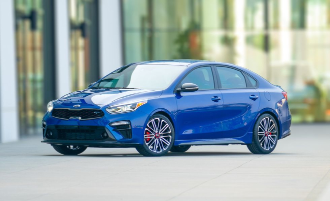 Hyundai Elantra đối đầu Kia Forte: Đâu mới là ông Vua sedan cỡ nhỏ? - Ảnh 7 Hyundai Elantra đối đầu Kia Forte: Đâu mới là ông Vua sedan cỡ nhỏ? - Ảnh 7