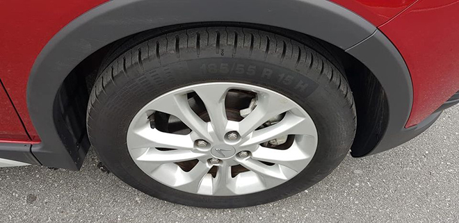 Vinfast Fadil chạy gần 10.000 km rao bán chỉ rẻ hơn xe mới khoảng 20 triệu đồng khiến nhiều người tò mò - Ảnh 4 Vinfast Fadil chạy gần 10.000 km rao bán chỉ rẻ hơn xe mới khoảng 20 triệu đồng khiến nhiều người tò mò - Ảnh 4