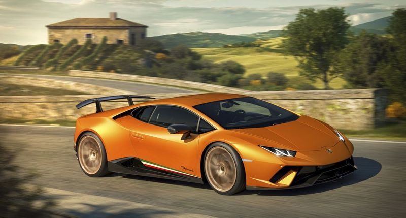 Top 10 chiếc xe sang trọng giúp đàn ông thu hút mọi ánh nhìn: Mercedes, Lexus, Lamborghini không thể bỏ qua - Ảnh 1 Top 10 chiếc xe sang trọng giúp đàn ông thu hút mọi ánh nhìn: Mercedes, Lexus, Lamborghini không thể bỏ qua - Ảnh 1