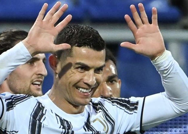 Ronaldo gửi lời nhắn xúc động đến huyền thoại Pele sau khi phá vỡ kỷ lục - Ảnh 1 Ronaldo gửi lời nhắn xúc động đến huyền thoại Pele sau khi phá vỡ kỷ lục - Ảnh 1
