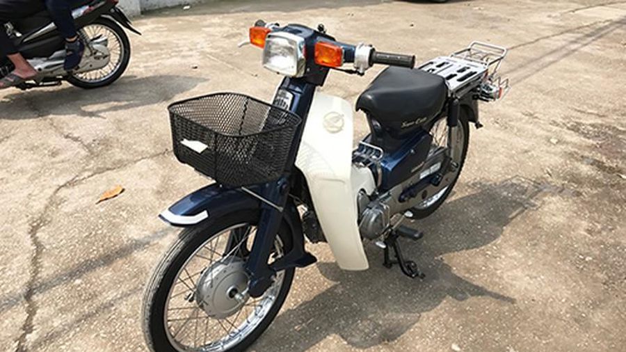 200 triệu cho huyền thoại Honda Super Cub C90: Đắt nhưng xứng đáng - Ảnh 3 200 triệu cho huyền thoại Honda Super Cub C90: Đắt nhưng xứng đáng - Ảnh 3