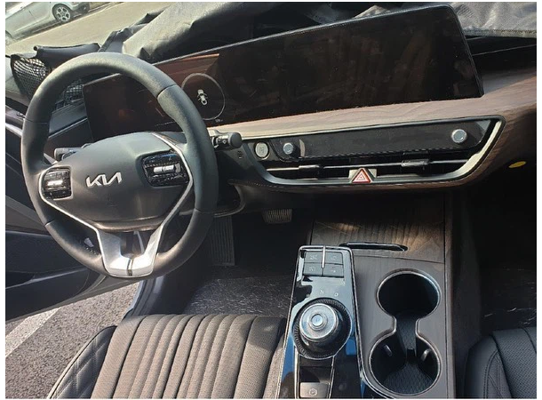 KIA K8 rò rỉ ảnh nội thất xịn, chất như xe sang - Ảnh 2 KIA K8 rò rỉ ảnh nội thất xịn, chất như xe sang - Ảnh 2