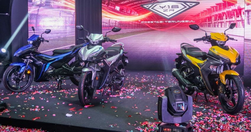 Y16ZR trong sự kiện ra mắt tại Malaysia Y16ZR trong sự kiện ra mắt tại Malaysia