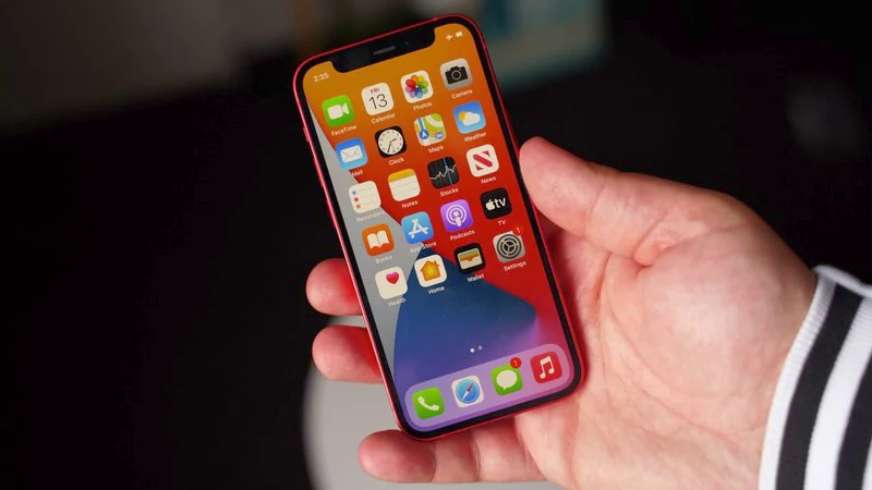 Ở phân khúc giá rẻ, iPhone có quá nhiều đối thủ vượt trội Ở phân khúc giá rẻ, iPhone có quá nhiều đối thủ vượt trội