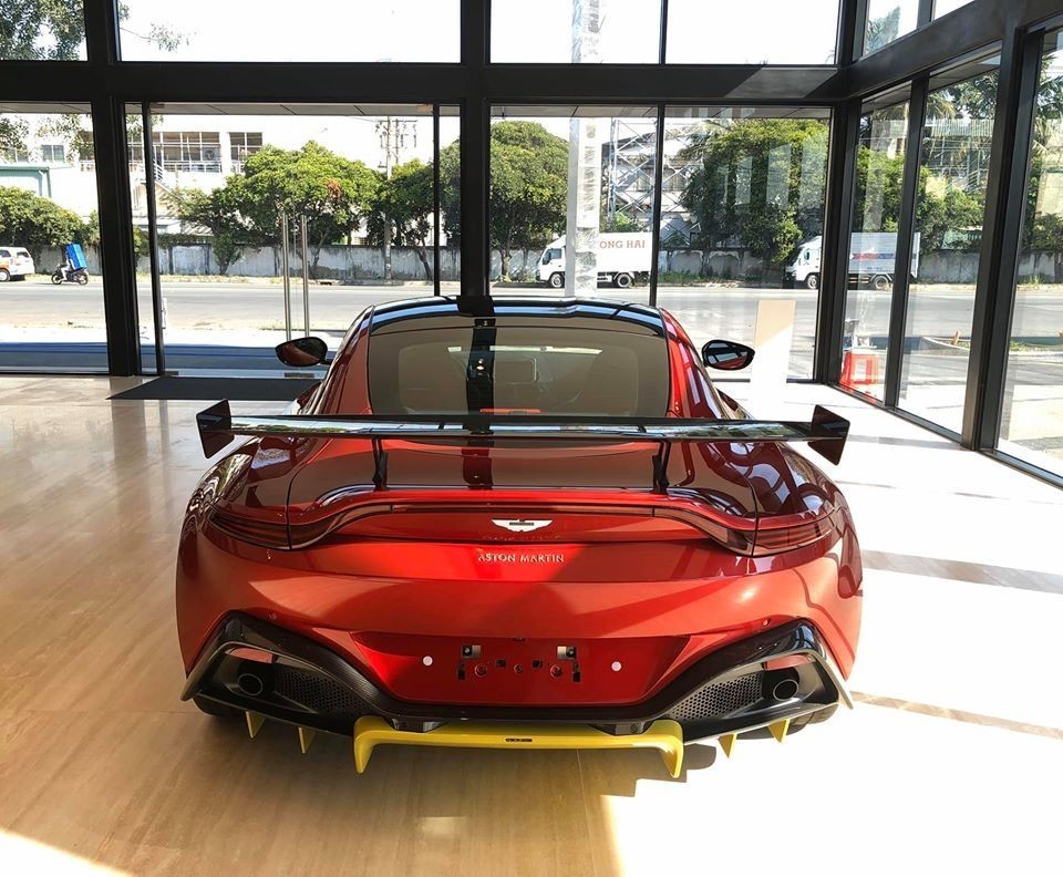 Minh ‘nhựa’ thêm một lần khiến giới mê xe trầm trồ với siêu xe 15 tỷ độc nhất vô nhị - Ảnh 4