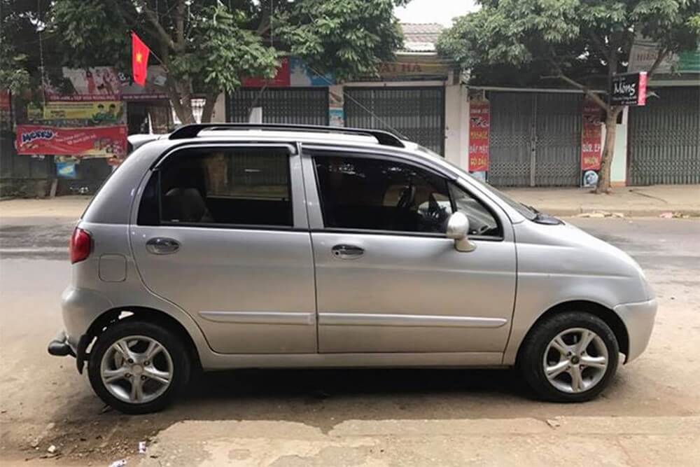 Tậu ô tô với giá chỉ bằng một chiếc Honda AirBlade, chuyện tưởng đùa mà thật - Ảnh 4 Tậu ô tô với giá chỉ bằng một chiếc Honda AirBlade, chuyện tưởng đùa mà thật - Ảnh 4