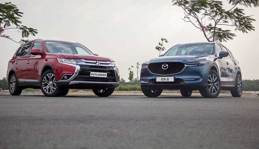 Mitsubishi Outlander và Mazda CX5: Tìm ra lựa chọn sáng suốt cho mức giá 1 tỷ VNĐ - Ảnh 1 Mitsubishi Outlander và Mazda CX5: Tìm ra lựa chọn sáng suốt cho mức giá 1 tỷ VNĐ - Ảnh 1