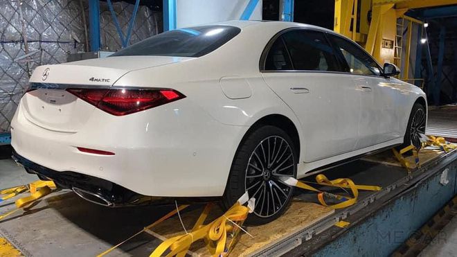 Chủ vườn lan đột biến sắm liền một cặp Mercedes siêu khủng làm quà tặng sinh nhật - Ảnh 7 Chủ vườn lan đột biến sắm liền một cặp Mercedes siêu khủng làm quà tặng sinh nhật - Ảnh 7