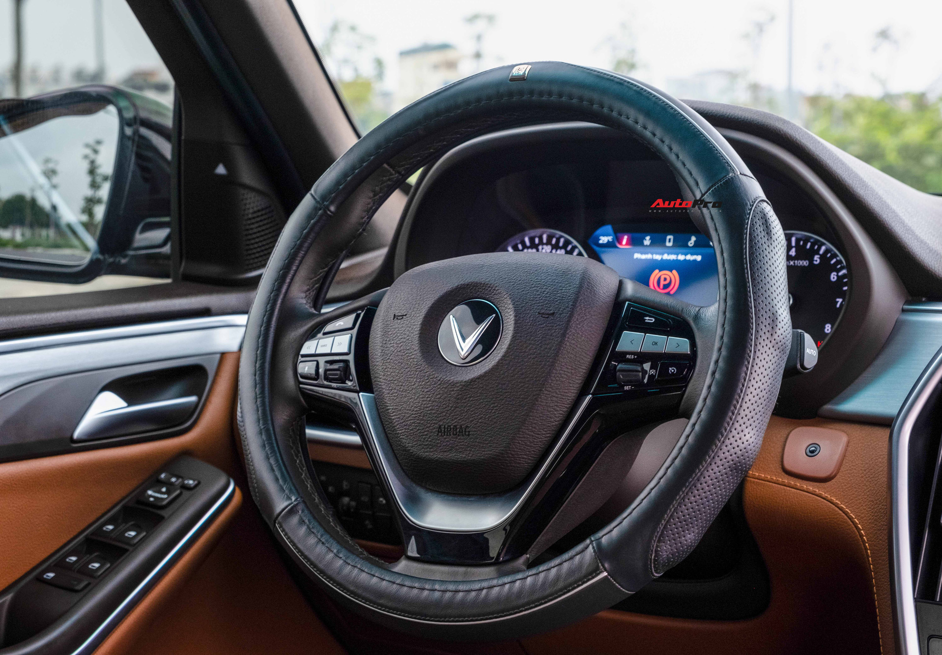 Rao bán VinFast Lux SA2.0 màu hiếm, chủ xe gây bất ngờ sau 2 năm sử dụng - Ảnh 6