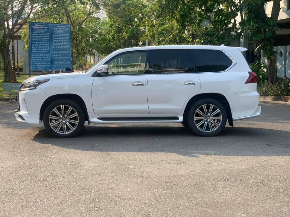 Mua Lexus LX 570 độ gói Super Sport 2020, chủ xe được gì khi tiết kiệm hơn 6 tỷ - Ảnh 2 Mua Lexus LX 570 độ gói Super Sport 2020, chủ xe được gì khi tiết kiệm hơn 6 tỷ - Ảnh 2