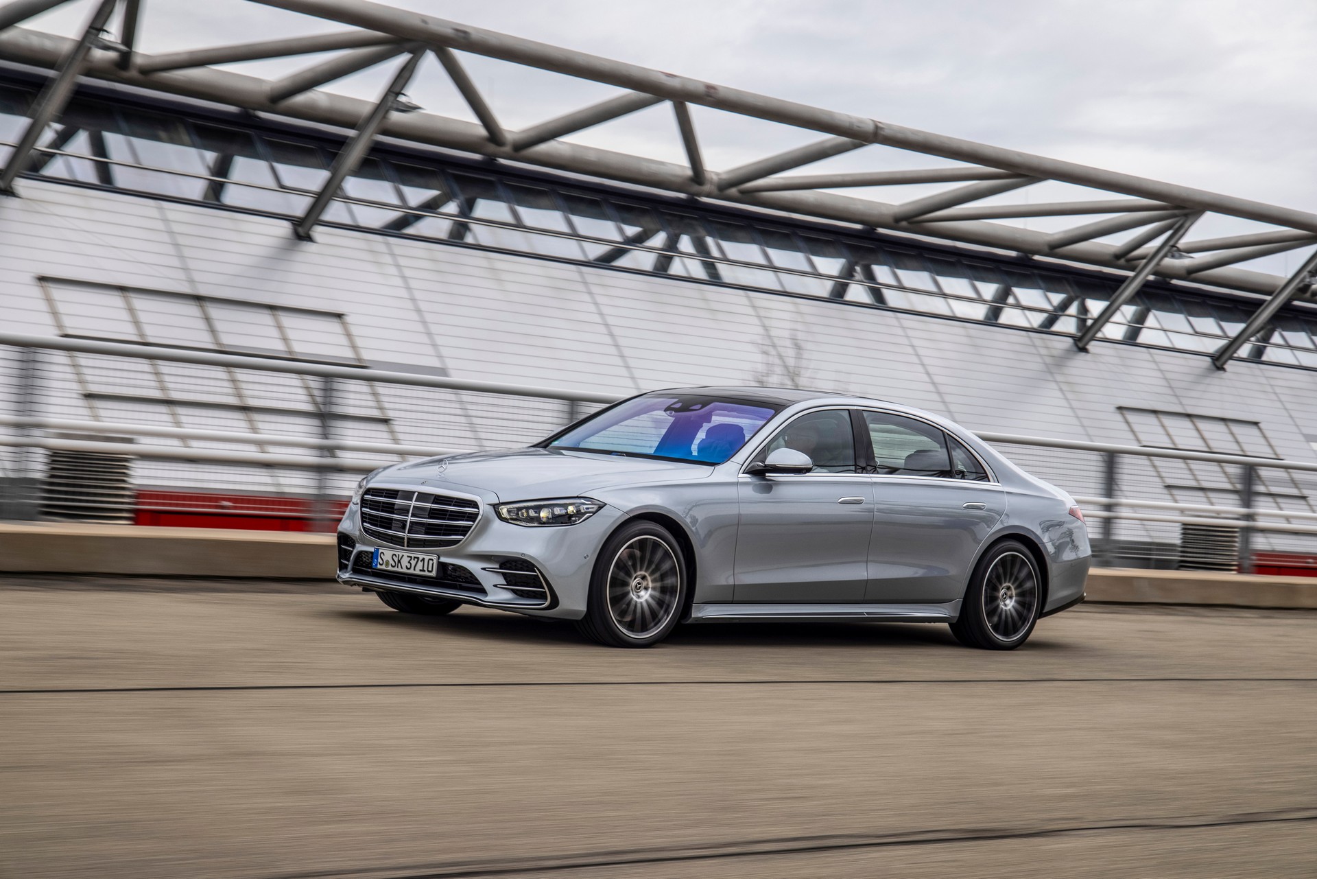 Giải thưởng xe toàn cầu 2021: Tìm ra những quán quân xứng đáng nhất - Ảnh 1