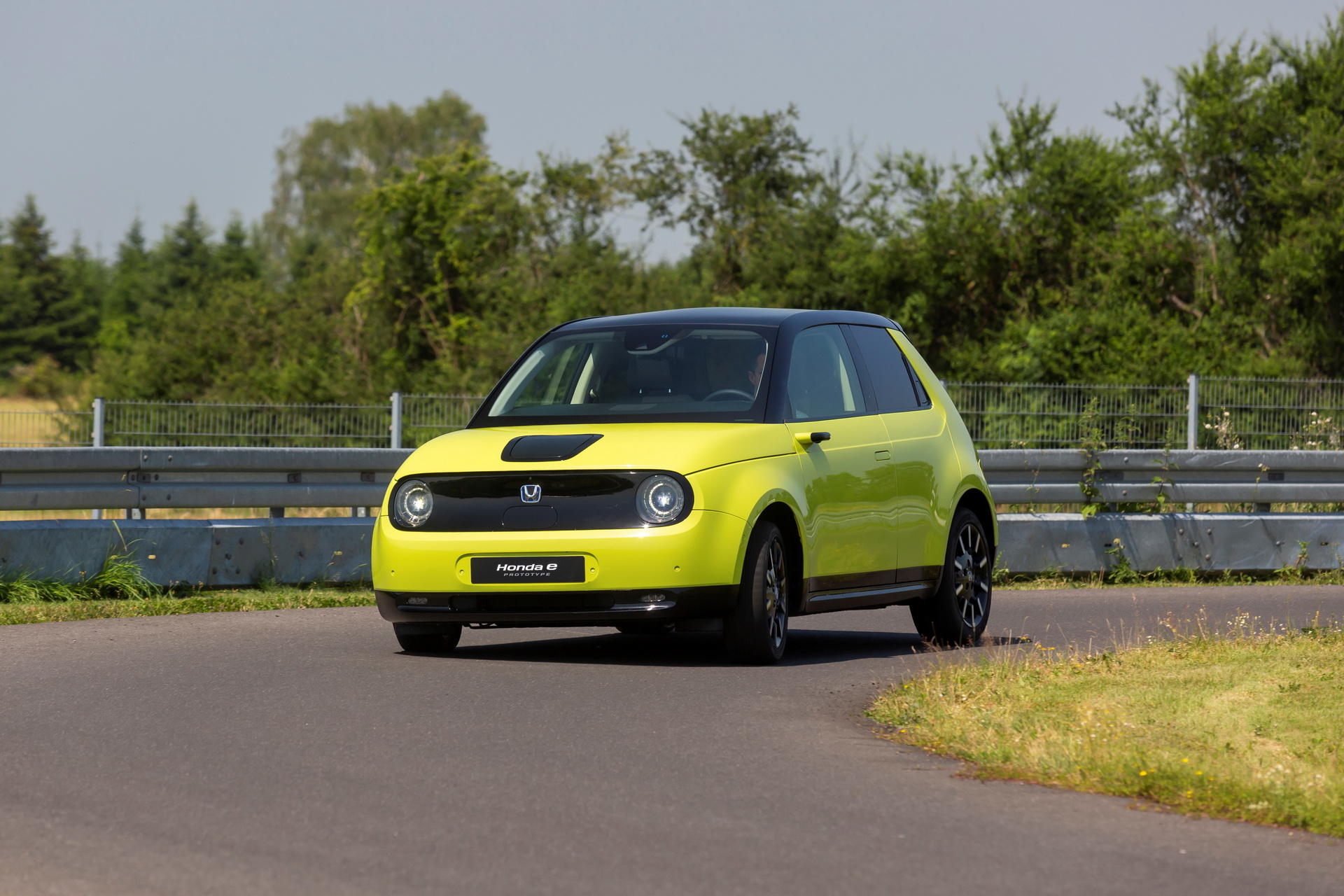 Giải thưởng xe toàn cầu 2021: Tìm ra những quán quân xứng đáng nhất - Ảnh 2