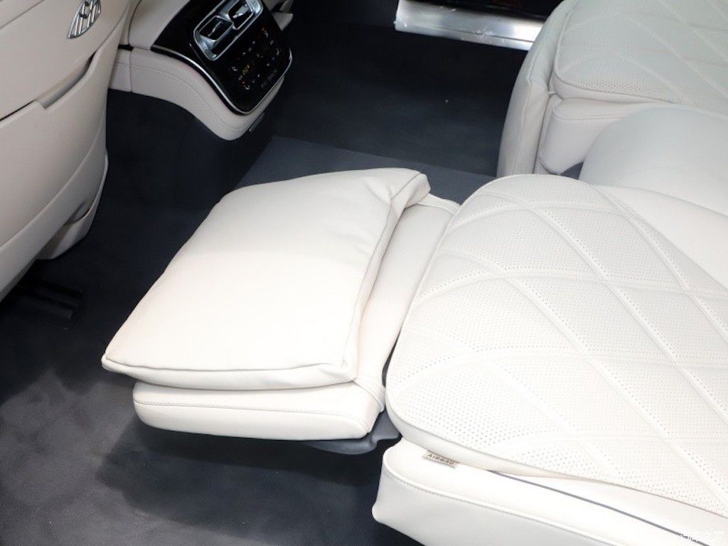 Săm soi phiên bản rẻ nhất của dòng Mercedes-Maybach: Giá thấp liệu có còn sang?  - Ảnh 6