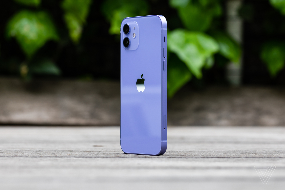 iPhone 12 màu tím ‘thủy chung’ về Việt Nam ngày 2/5 - Ảnh 1 iPhone 12 màu tím ‘thủy chung’ về Việt Nam ngày 2/5 - Ảnh 1