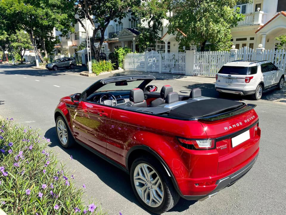 Chủ cũ chịu lỗ, rao bán chiếc Range Rover hàng hiếm mới chạy 900km  - Ảnh 3