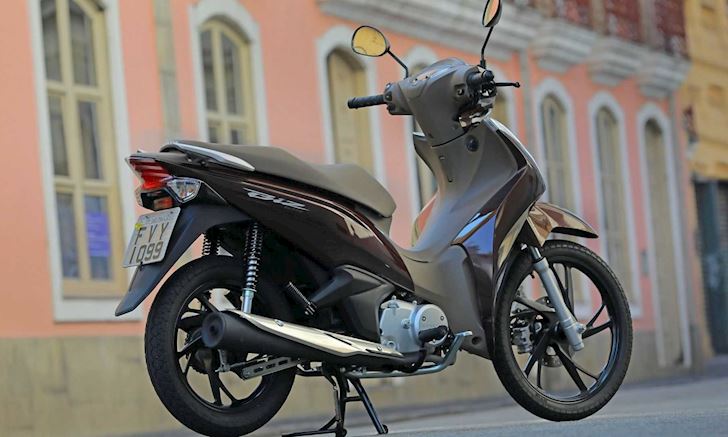 Xe số hạng sang Honda Biz 125: Đẹp hoàn hảo từng chi tiết, sở hữu nhiều công nghệ - Ảnh 2 Xe số hạng sang Honda Biz 125: Đẹp hoàn hảo từng chi tiết, sở hữu nhiều công nghệ - Ảnh 2