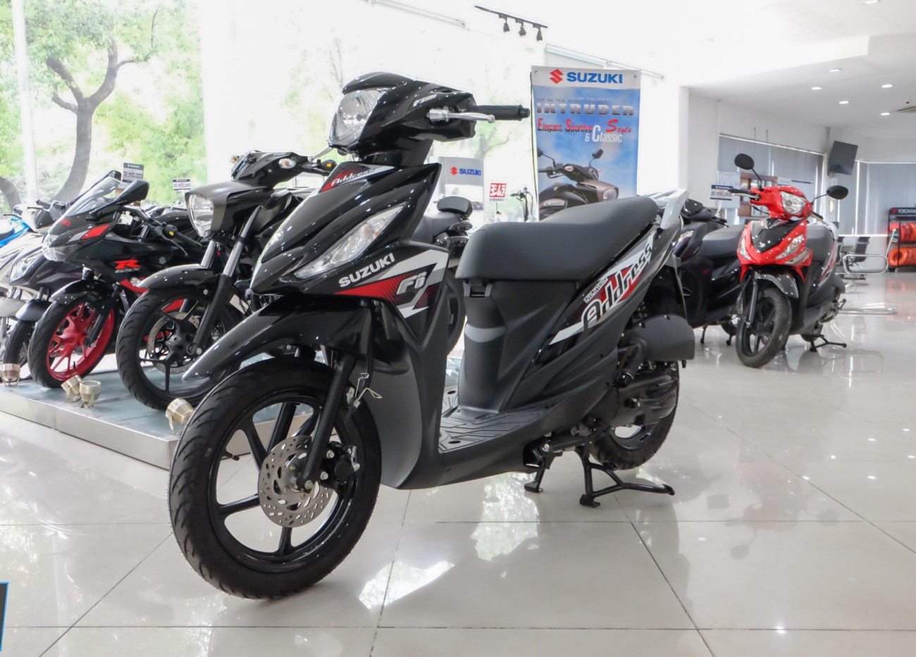 Điểm mặt những mẫu xe máy rẻ nhất từng phân khúc: Khách có kinh tế hạn chế nên tham khảo 2 Điểm mặt những mẫu xe máy rẻ nhất từng phân khúc: Khách có kinh tế hạn chế nên tham khảo 2