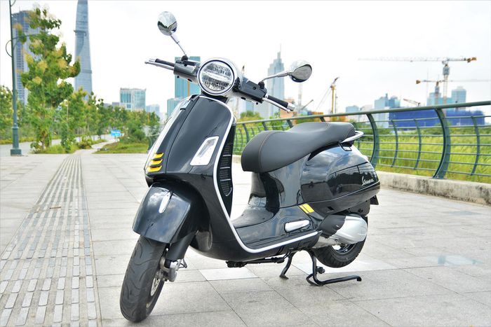 Khó mua SH 350i vì chênh giá, Vespa, Yamaha YZF-R3 hay Honda CB300R rất nhiều lựa chọn đáng cân nhắc - Ảnh 1 Khó mua SH 350i vì chênh giá, Vespa, Yamaha YZF-R3 hay Honda CB300R rất nhiều lựa chọn đáng cân nhắc - Ảnh 1