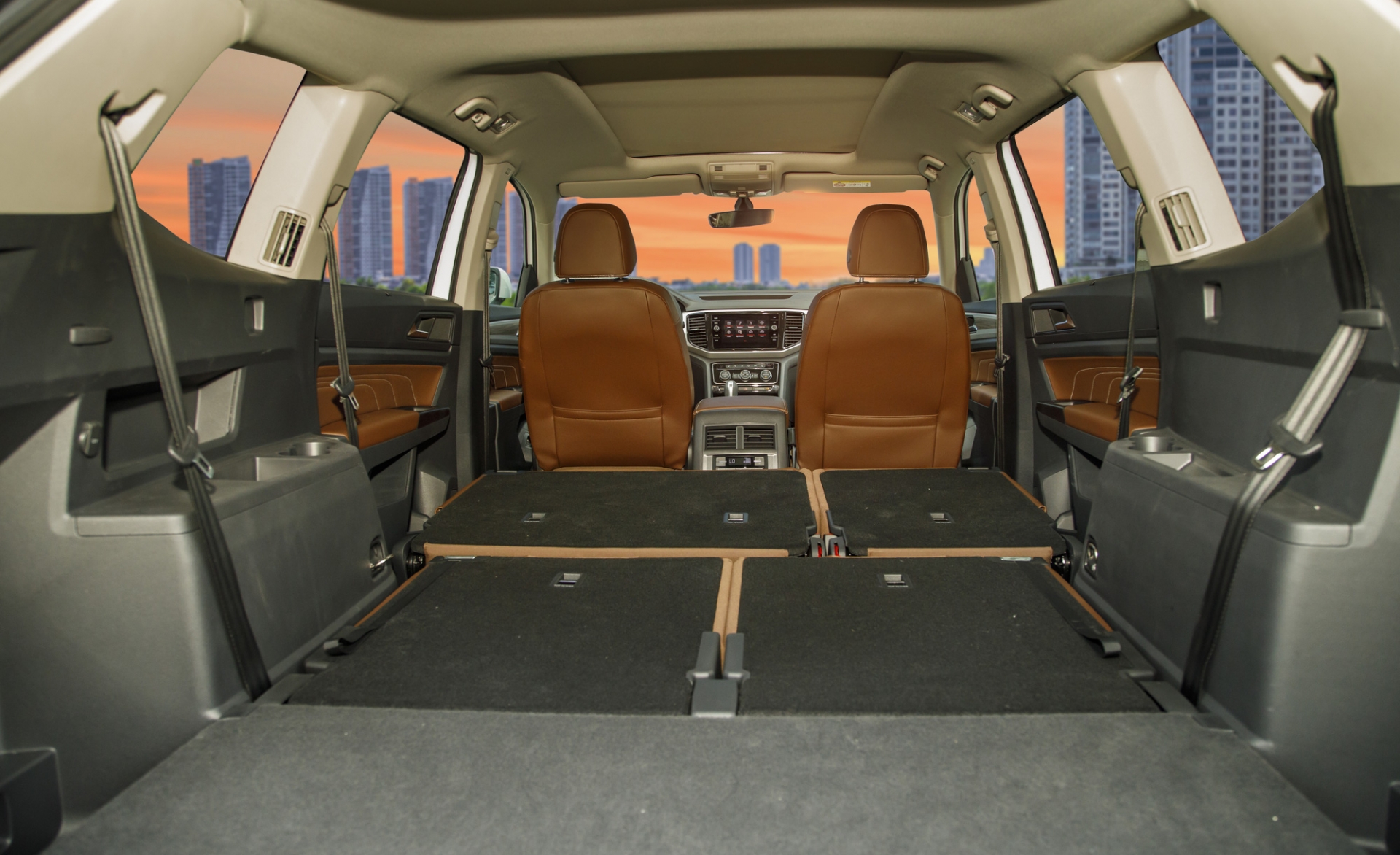 Ford Explorer tại Việt Nam sắp có đối thủ mạnh: Xe xuất sứ Đức, nhiều trang bị xịn xò - Ảnh 5 Ford Explorer tại Việt Nam sắp có đối thủ mạnh: Xe xuất sứ Đức, nhiều trang bị xịn xò - Ảnh 5