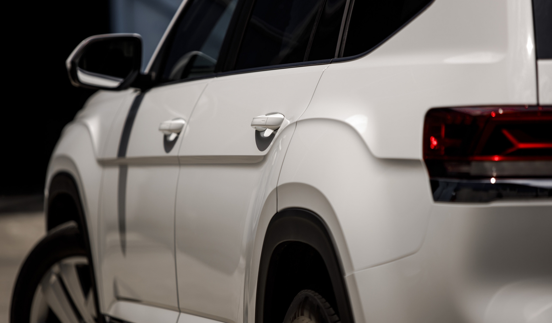 Ford Explorer tại Việt Nam sắp có đối thủ mạnh: Xe xuất sứ Đức, nhiều trang bị xịn xò - Ảnh 3 Ford Explorer tại Việt Nam sắp có đối thủ mạnh: Xe xuất sứ Đức, nhiều trang bị xịn xò - Ảnh 3