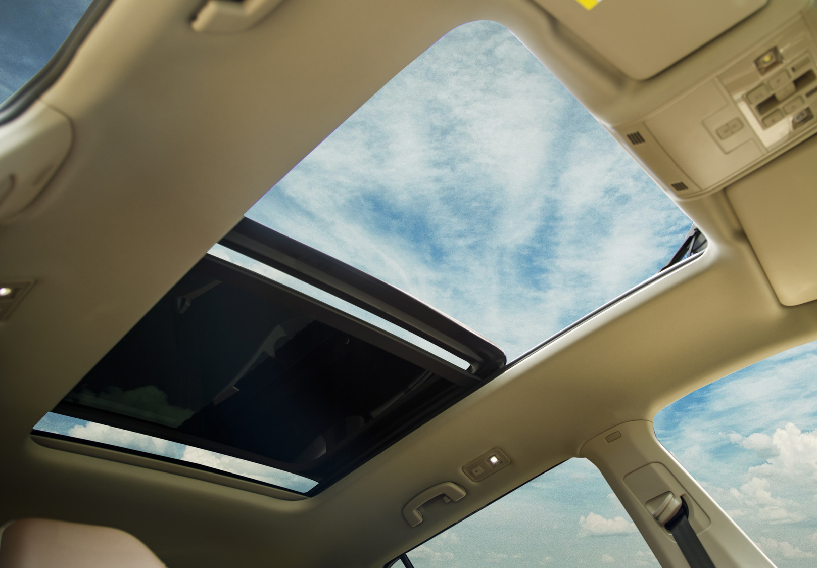 Ford Explorer tại Việt Nam sắp có đối thủ mạnh: Xe xuất sứ Đức, nhiều trang bị xịn xò - Ảnh 7 Ford Explorer tại Việt Nam sắp có đối thủ mạnh: Xe xuất sứ Đức, nhiều trang bị xịn xò - Ảnh 7