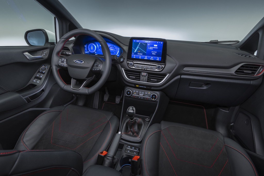 Ford ưu ái nâng cấp một loạt trang bị ‘siêu hot’ cho Fiesta 2022, chiếc hatchback bán chạy hàng đầu thị trường - Ảnh 5 Ford ưu ái nâng cấp một loạt trang bị ‘siêu hot’ cho Fiesta 2022, chiếc hatchback bán chạy hàng đầu thị trường - Ảnh 5