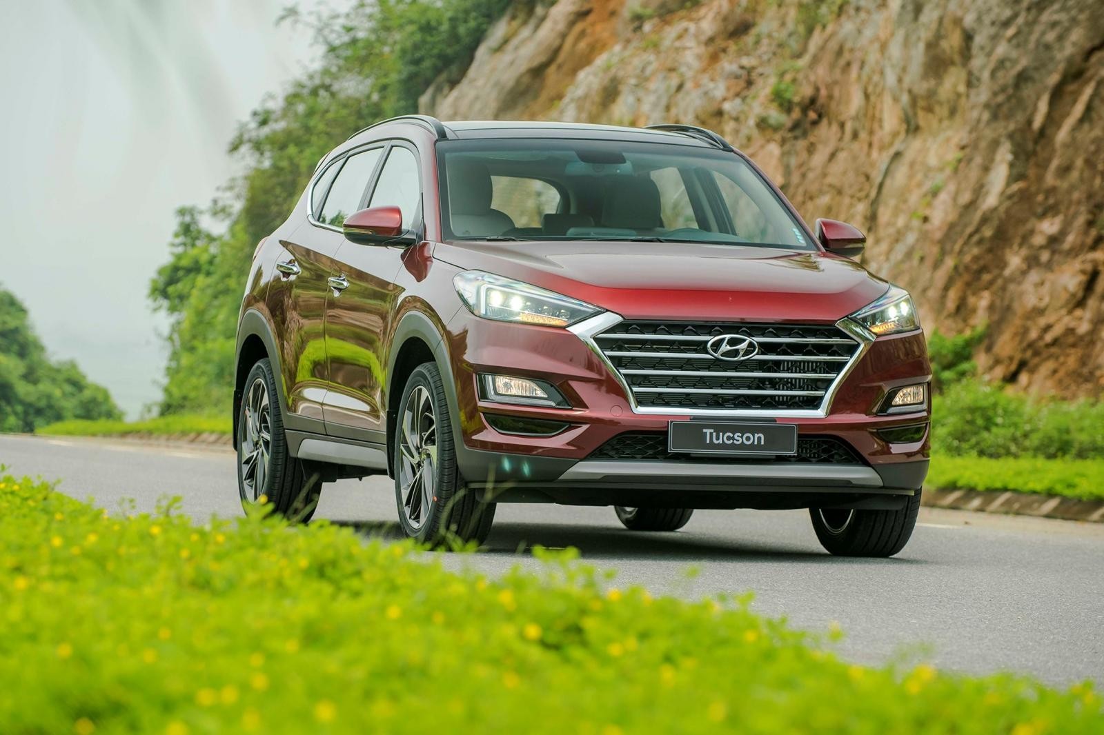 Hyundai Tucson bất ngờ giảm giá mạnh ở các đại lý, cơ hội không thể bỏ lỡ 1 Hyundai Tucson bất ngờ giảm giá mạnh ở các đại lý, cơ hội không thể bỏ lỡ 1