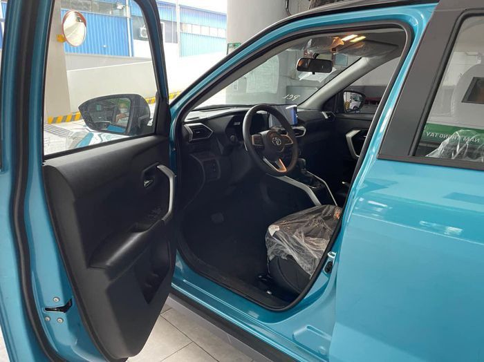 Toyota Raize lộ diện sớm hơn dự kiến, khách Việt hào hứng đón chào mẫu SUV mini giá rẻ 4 Toyota Raize lộ diện sớm hơn dự kiến, khách Việt hào hứng đón chào mẫu SUV mini giá rẻ 4