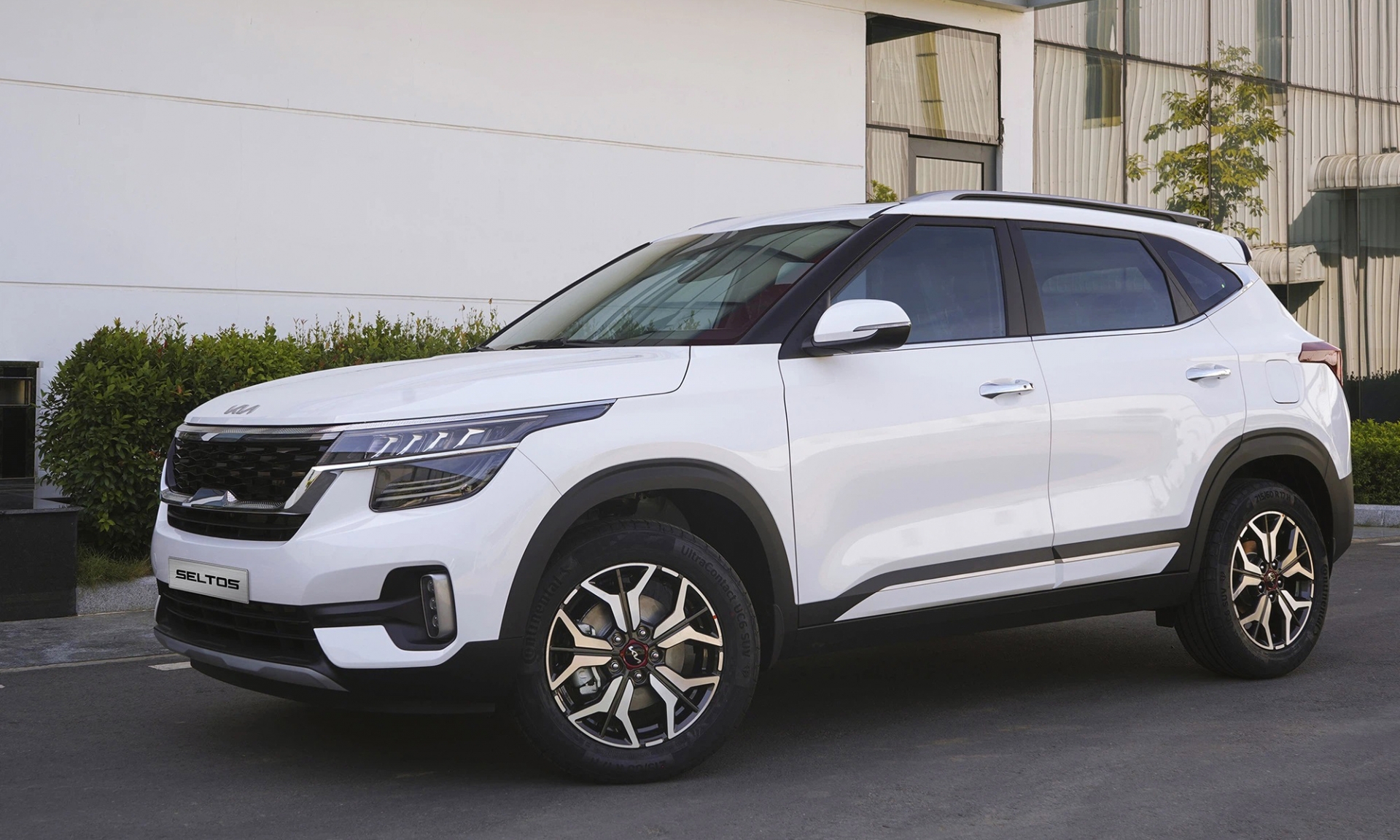 Kia Seltos bất ngờ điều chỉnh giá bán lần thứ 3 trong năm 2021 1 Kia Seltos bất ngờ điều chỉnh giá bán lần thứ 3 trong năm 2021 1