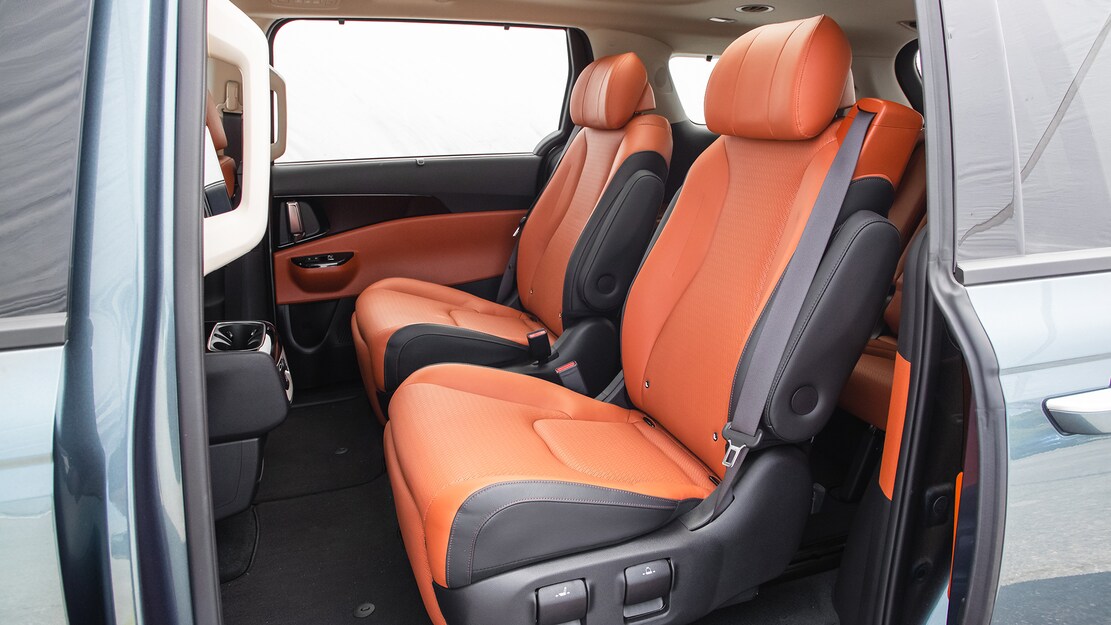 Hé lộ cấu hình trang bị đầy đủ 5 phiên bản Kia Carnival 2022 sắp được bán tại Việt Nam 7 Hé lộ cấu hình trang bị đầy đủ 5 phiên bản Kia Carnival 2022 sắp được bán tại Việt Nam 7