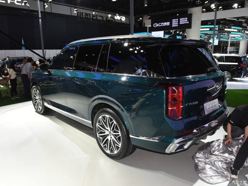 Trumpchi GS8 2022 chốt giá bán, thách thức hàng loạt tên tuổi đầu bảng trong phân khúc SUV cỡ lớn - Ảnh 5 Trumpchi GS8 2022 chốt giá bán, thách thức hàng loạt tên tuổi đầu bảng trong phân khúc SUV cỡ lớn - Ảnh 5
