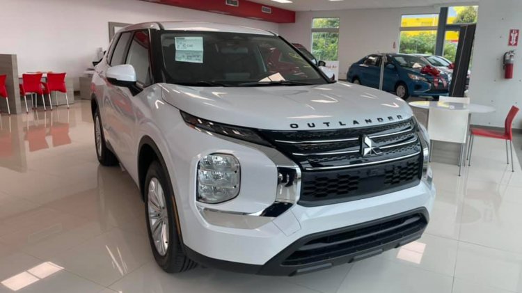 Xem trước ảnh thực của Mitsubishi Outlander 2022 sắp về Việt Nam: Đột phá toàn diện về nội thất - Ảnh 3 Xem trước ảnh thực của Mitsubishi Outlander 2022 sắp về Việt Nam: Đột phá toàn diện về nội thất - Ảnh 3