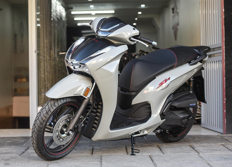 Thực hư câu chuyện Honda SH350i Việt Nam trang bị động cơ ‘ngon’ hơn bản nhập Ý - Ảnh 4 Thực hư câu chuyện Honda SH350i Việt Nam trang bị động cơ ‘ngon’ hơn bản nhập Ý - Ảnh 4