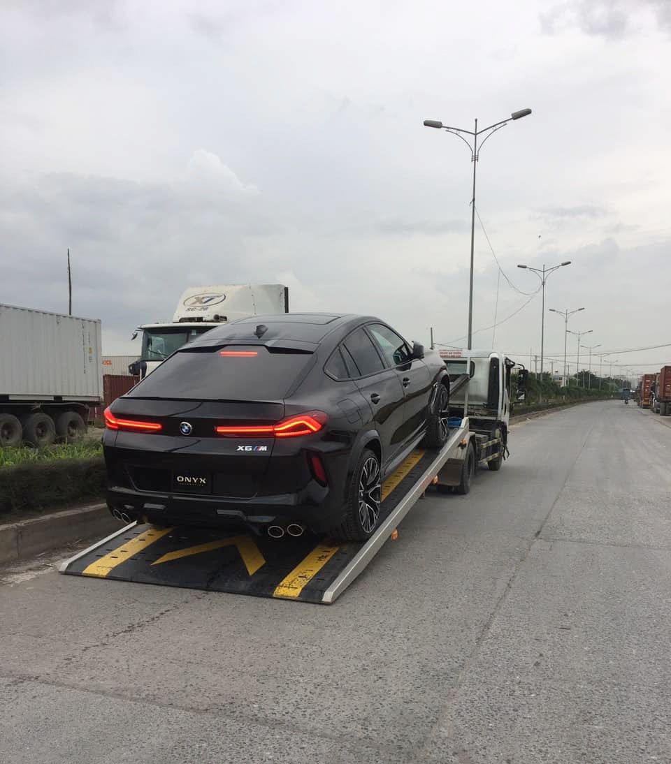 Cận cảnh 'hàng đỉnh' BMW X6 M 2021 đầu tiên đặt chân đến Việt Nam 5 Cận cảnh 'hàng đỉnh' BMW X6 M 2021 đầu tiên đặt chân đến Việt Nam 5