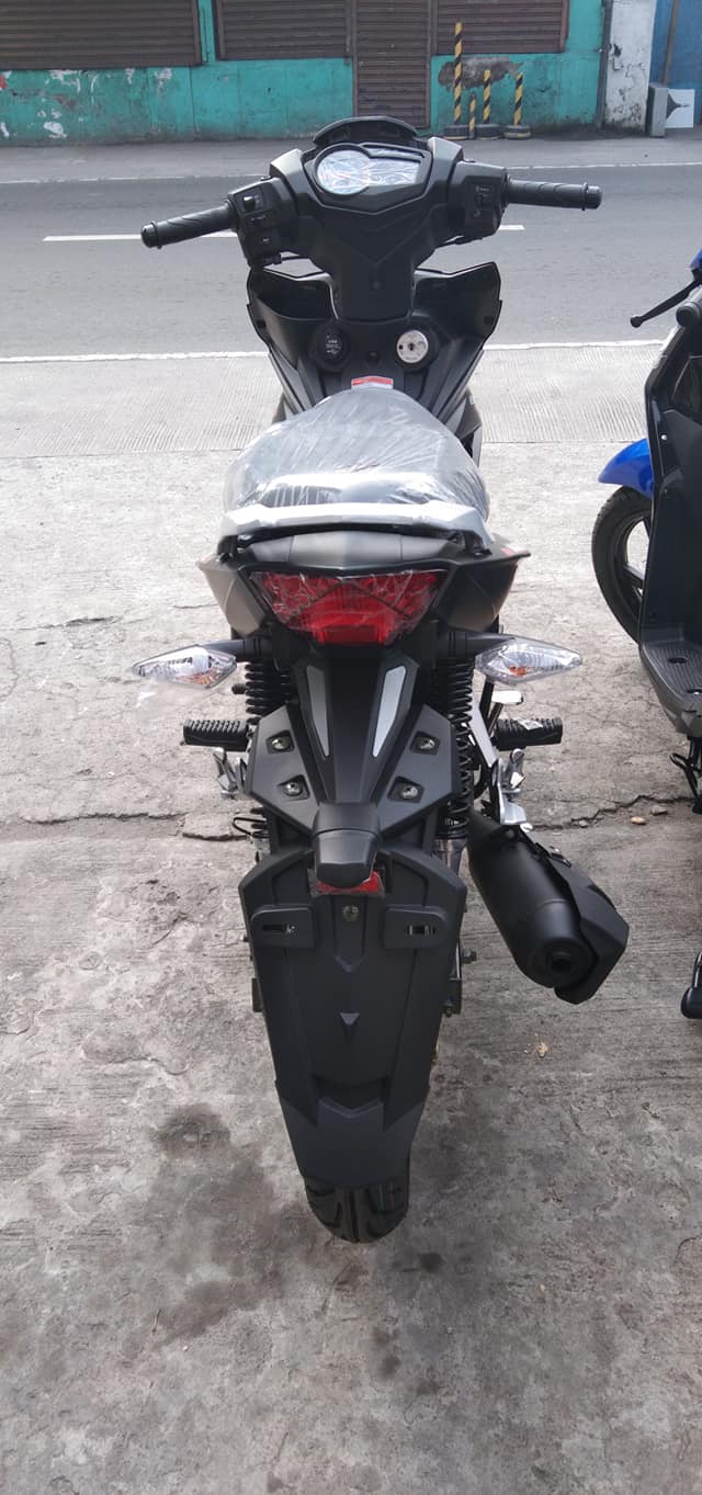 Euro Marvel 125: Mẫu xe giá rẻ dễ gây nhầm lẫn với Exciter 150 - Ảnh 3 Euro Marvel 125: Mẫu xe giá rẻ dễ gây nhầm lẫn với Exciter 150 - Ảnh 3