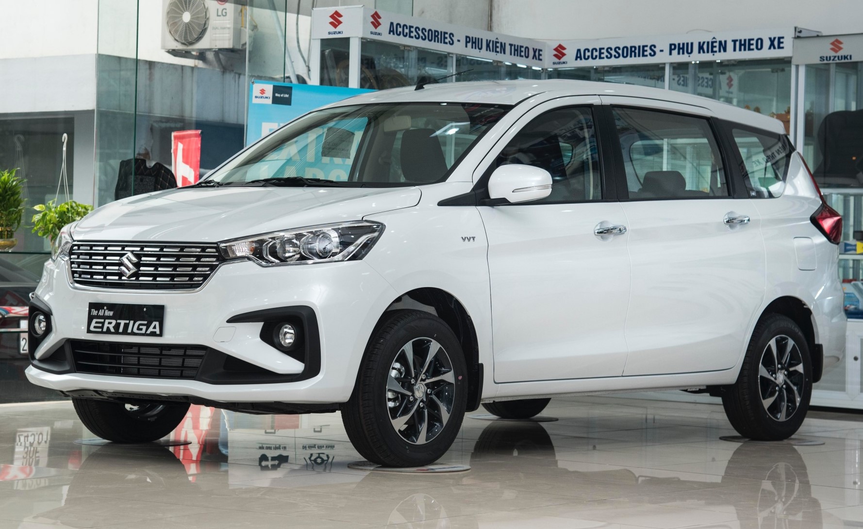 Cặp đôi 7 chỗ tiết kiệm chi phí bậc nhất trên thị trường xe Việt - Ảnh 5 Cặp đôi 7 chỗ tiết kiệm chi phí bậc nhất trên thị trường xe Việt - Ảnh 5