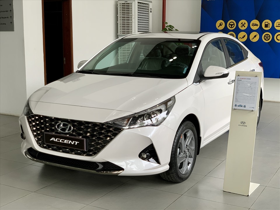 Giá lăn bánh Hyundai Accent đã được hỗ trợ phí trước bạ: Rẻ nhất còn 474 triệu đồng - Ảnh 2